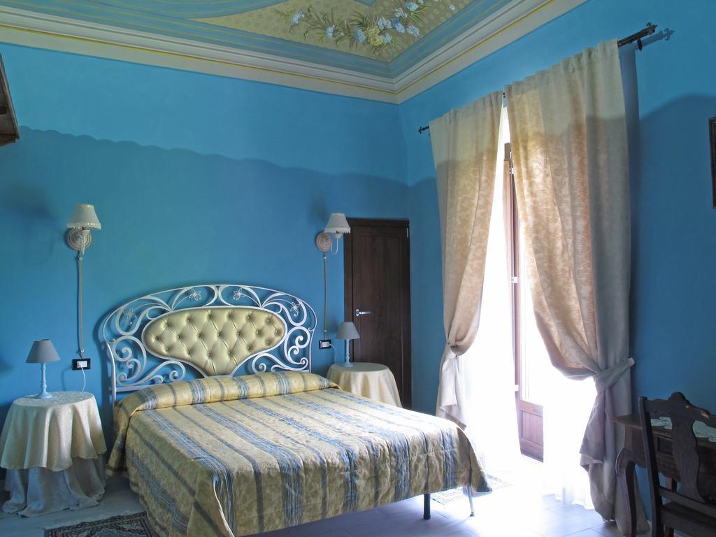 Готель Palazzo Diamante Calascio Екстер'єр фото