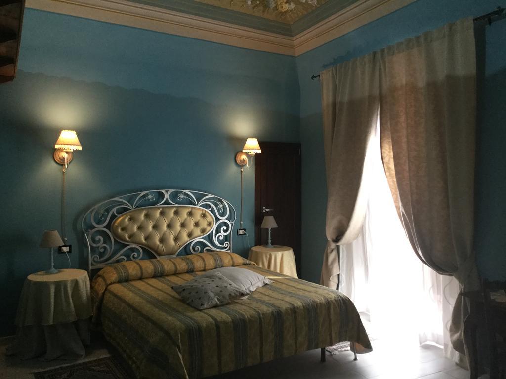 Готель Palazzo Diamante Calascio Екстер'єр фото